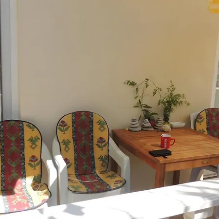 Huge 3 Bedroom Apartment, 100 Metres From Beach, Mavisehir, Apartment