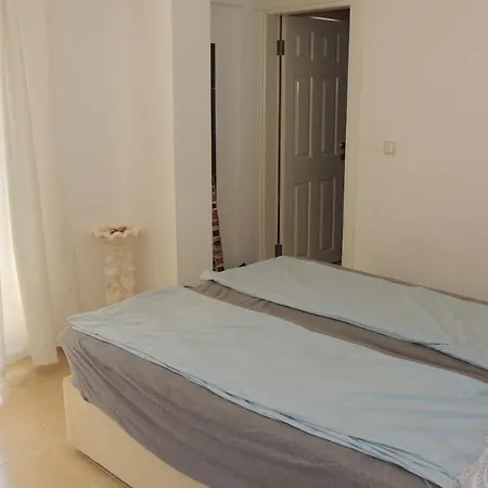 Apartment Huge 3 Bedroom Apartment, 100 Metres From Beach, Mavisehir, *