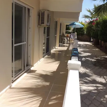 Huge 3 Bedroom Apartment, 100 Metres From Beach, Mavisehir,