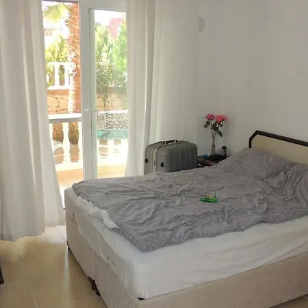 Huge 3 Bedroom Apartment, 100 Metres From Beach, Mavisehir,